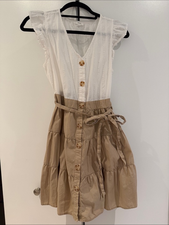 mine Dresses & Skirts - Women medium White & Tan Midi Button-Front Dress with Tie Waist cap sleeve fresh